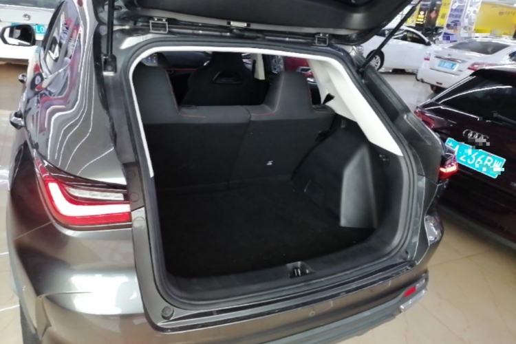 Used CHANGAN OSHAN X5 2021 Revised Version 1.6L CVT Luxury Edition Trunk
