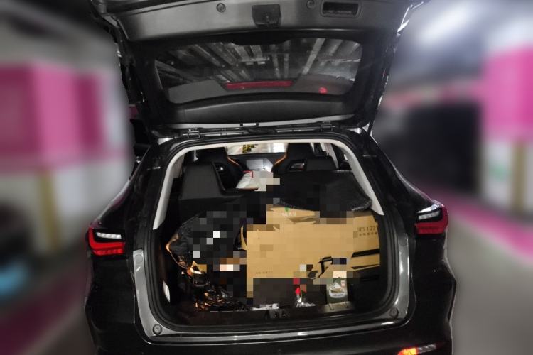 Used CHANGAN OSHAN X5 2021 1.6L CVT Comfort Model Trunk
