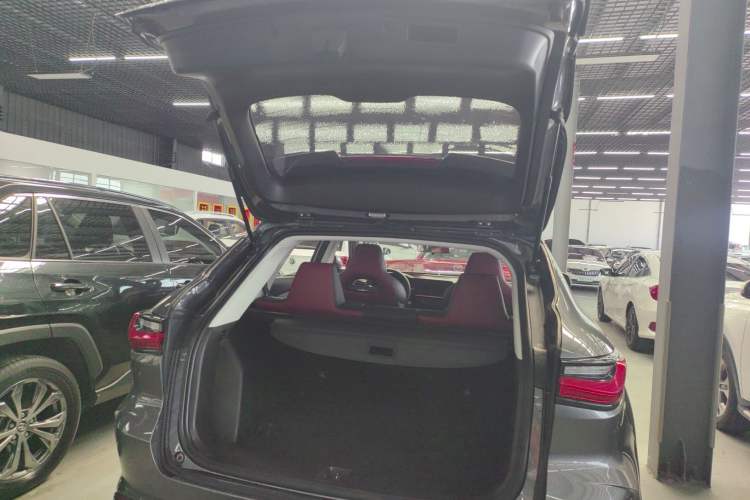 Used CHANGAN OSHAN X5 2021 1.5T DCT Flagship Edition Trunk