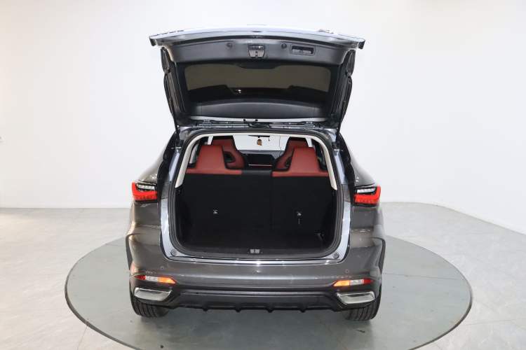 Used CHANGAN OSHAN X5 2021 1.5T DCT Luxury Edition Trunk