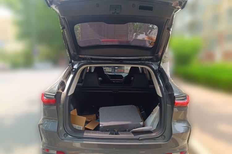 Used CHANGAN OSHAN X5 2021 1.5T DCT Flagship Edition Trunk