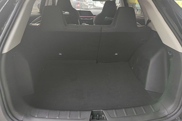 Used CHANGAN OSHAN X5 2021 1.6L CVT Luxury Version Trunk
