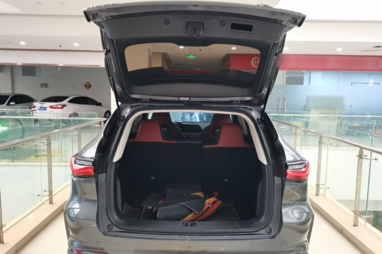Used CHANGAN OSHAN X5 2021 Revised Version 1.5T DCT Luxury Edition Trunk