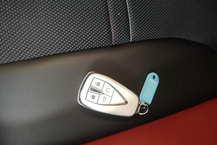 Used CHANGAN OSHAN X5 2021 1.5T DCT Flagship Edition Vehicle Key