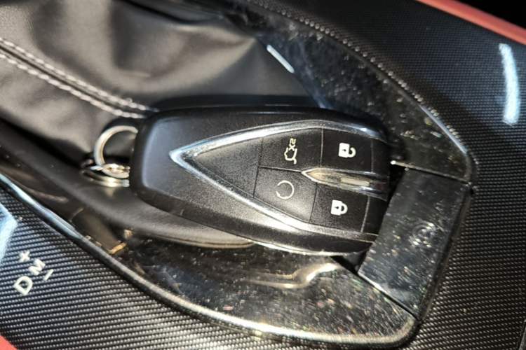 Used CHANGAN OSHAN X5 2021 1.5T DCT Prestige Edition Vehicle Key