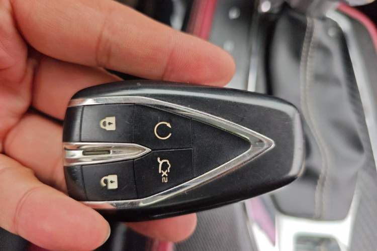 Used CHANGAN OSHAN X5 2021 1.5T DCT Prestige Edition Vehicle Key