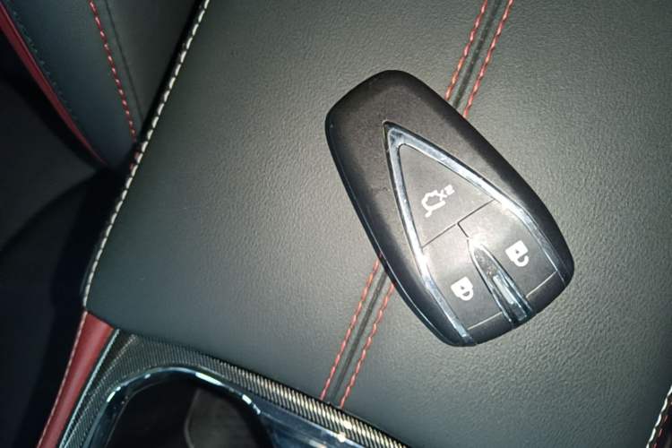 Used CHANGAN OSHAN X5 2021 Revised Version 1.5T DCT Luxury Edition Vehicle Key