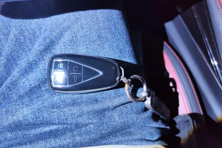 Used CHANGAN OSHAN X5 2021 1.5T DCT Prestige Edition Vehicle Key