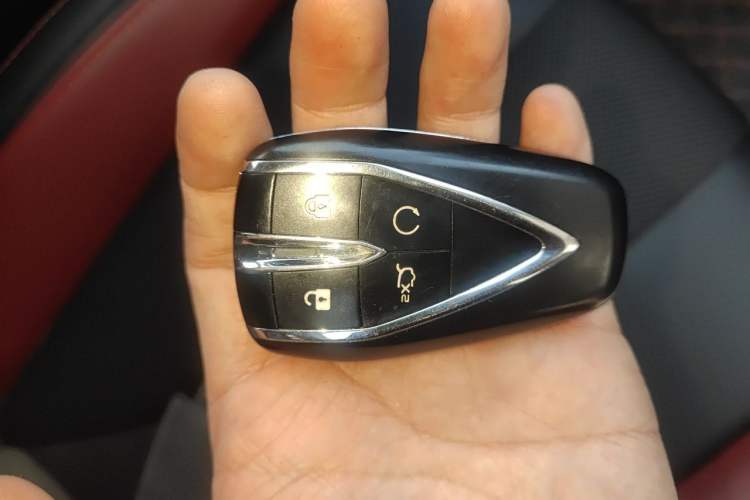 Used CHANGAN OSHAN X5 2021 1.5T DCT Prestige Edition Vehicle Key