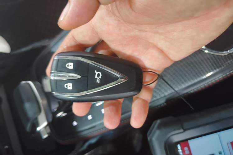 Used CHANGAN OSHAN X5 2021 Revised Version 1.5T DCT Luxury Edition Vehicle Key