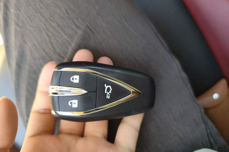 Used CHANGAN OSHAN X5 2021 1.5T DCT Luxury Edition Vehicle Key