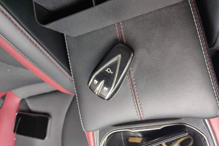 Used CHANGAN OSHAN X5 2021 Revised Version 1.5T DCT Luxury Edition Vehicle Key