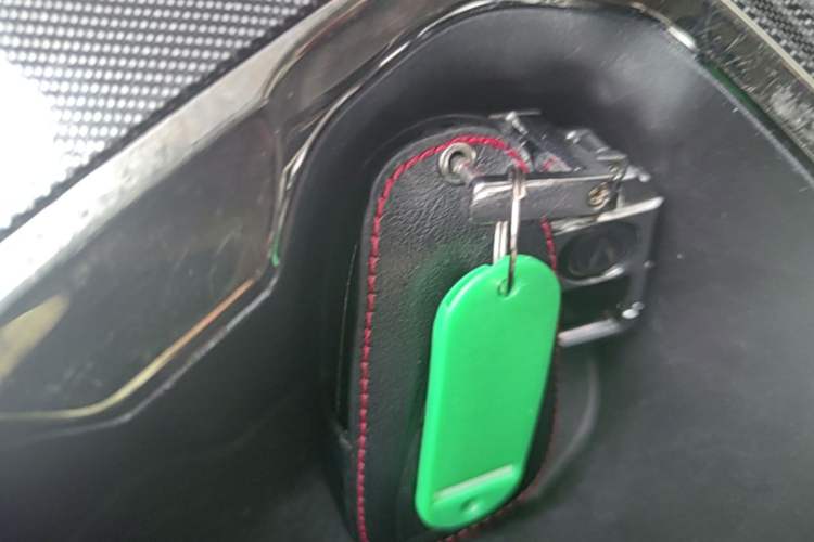 Used CHANGAN OSHAN X5 2021 1.6L CVT Luxury Version Vehicle Key