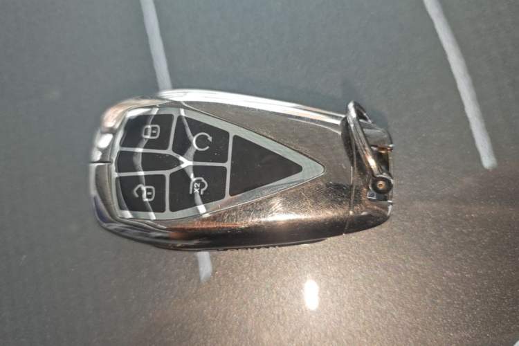 Used CHANGAN OSHAN X5 2021 1.5T DCT Prestige Edition Vehicle Key