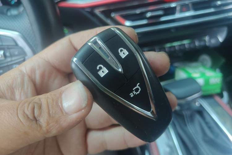 Used CHANGAN OSHAN X5 2021 Revised Version 1.5T DCT Luxury Edition Vehicle Key