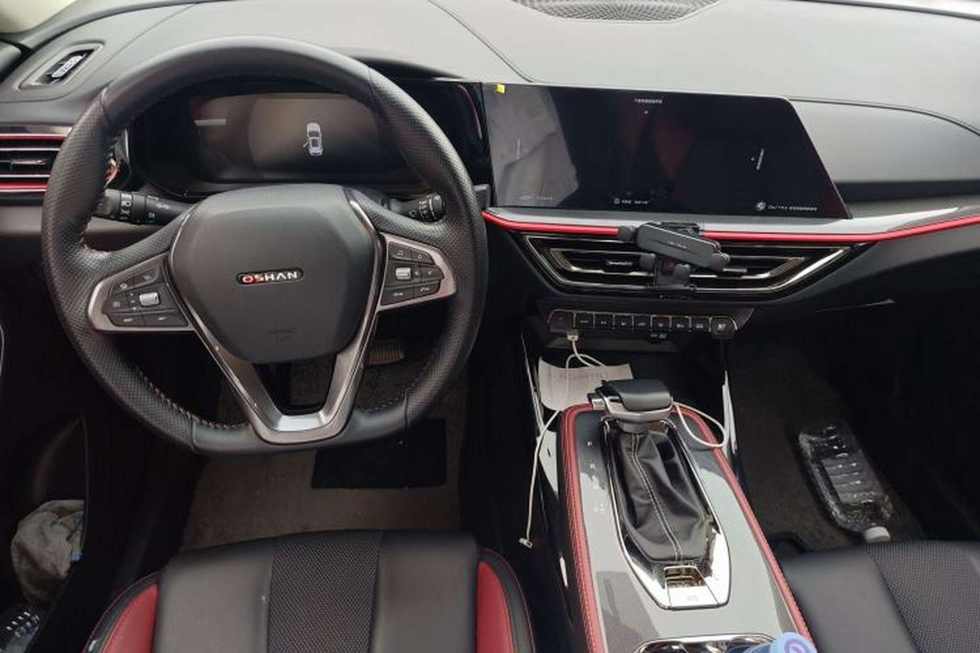 Used CHANGAN OSHAN X5 2021 1.5T DCT Flagship Edition Center Console
