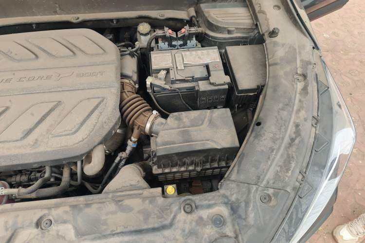 Used CHANGAN OSHAN X5 2021 1.5T DCT Prestige Edition Engine Bay Left