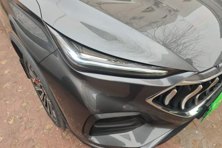 Used CHANGAN OSHAN X5 2021 1.5T DCT Prestige Edition Right Front Headlight