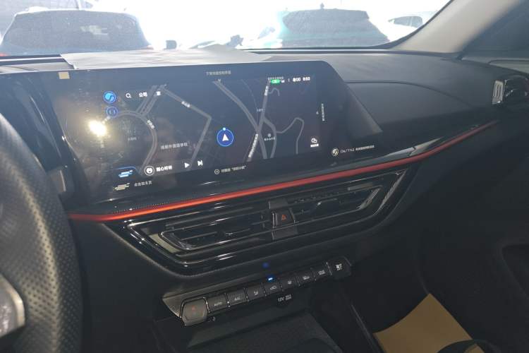 Used CHANGAN OSHAN X5 2021 1.5T DCT Flagship Edition Audio And AC Panel
