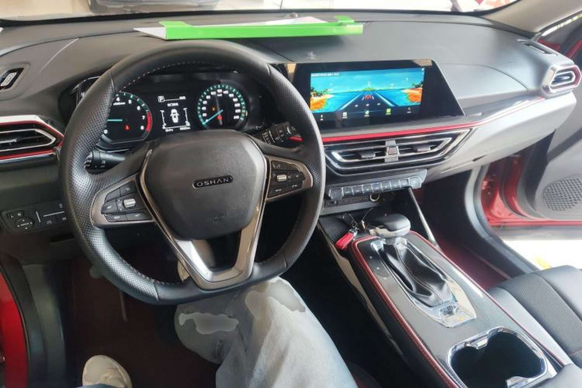 Used CHANGAN OSHAN X5 2021 Revised Version 1.5T DCT Luxury Edition Center Console
