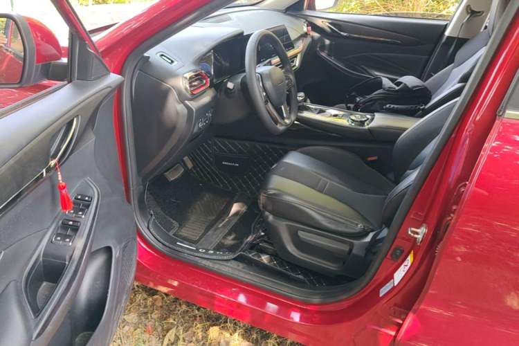 Used CHANGAN OSHAN X5 2021 1.5T DCT Prestige Edition Driver Seat
