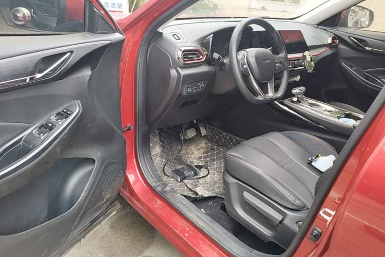 Used CHANGAN OSHAN X5 2021 Revised Version 1.5T DCT Luxury Edition Driver Seat