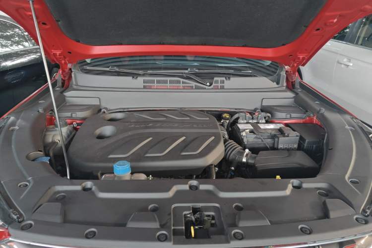 Used CHANGAN OSHAN X5 2021 1.5T DCT Flagship Edition Engine Bay