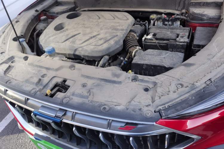 Used CHANGAN OSHAN X5 2021 1.5T DCT Prestige Edition Engine Bay Left