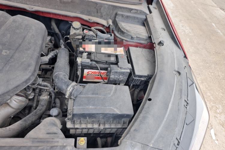 Used CHANGAN OSHAN X5 2021 1.6L CVT Luxury Model Engine Bay Left