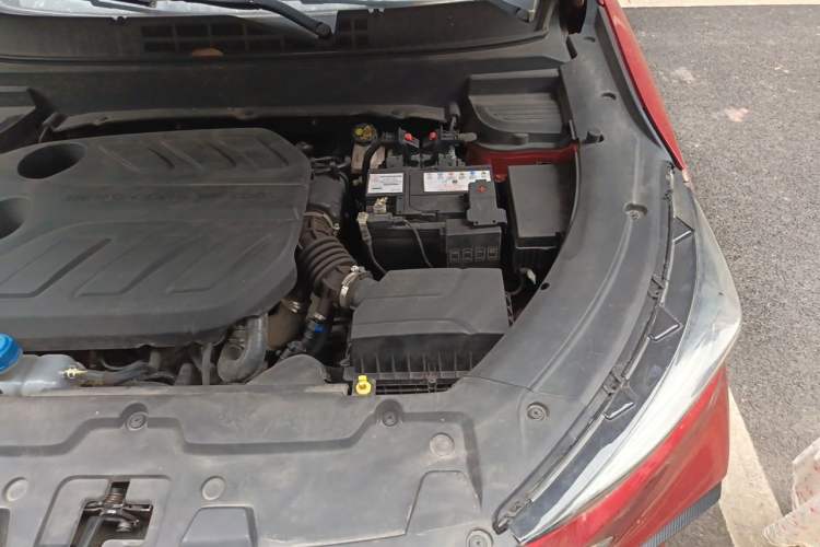 Used CHANGAN OSHAN X5 2021 1.5T DCT Luxury Edition Engine Bay Left