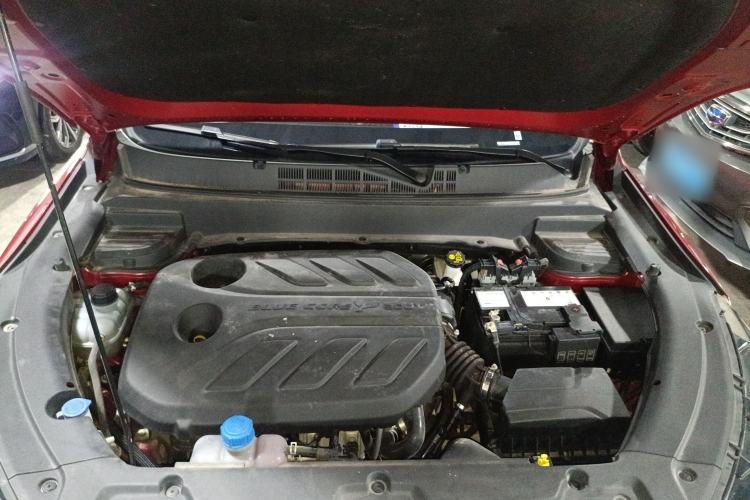 Used CHANGAN OSHAN X5 2021 1.5T DCT Prestige Edition Engine Bay