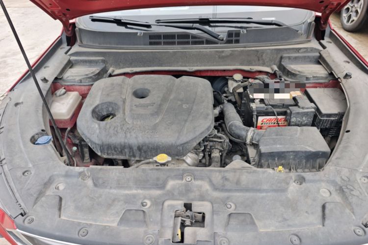 Used CHANGAN OSHAN X5 2021 1.6L CVT Luxury Model Engine Bay