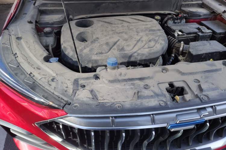 Used CHANGAN OSHAN X5 2021 1.5T DCT Prestige Edition Engine Bay Right