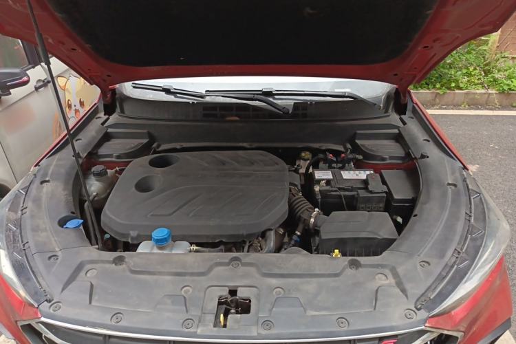 Used CHANGAN OSHAN X5 2021 1.5T DCT Luxury Edition Engine Bay