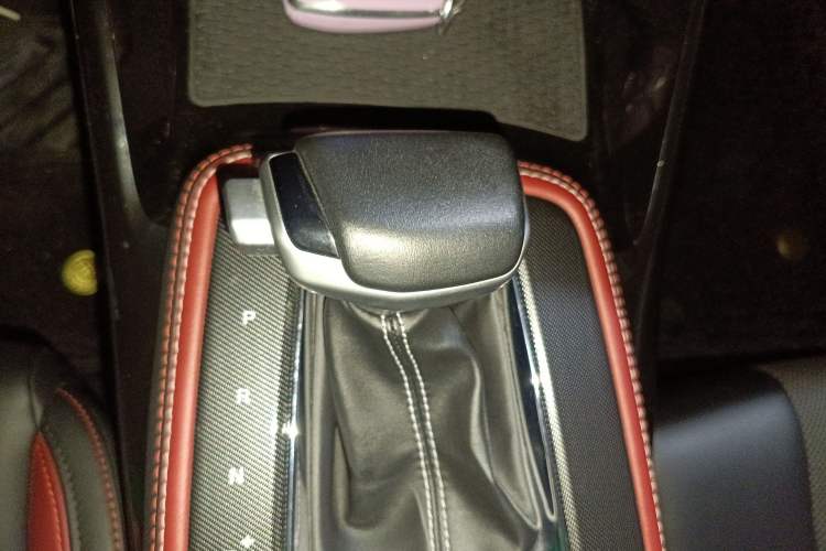Used CHANGAN OSHAN X5 2021 1.5T DCT Prestige Edition Gear Lever