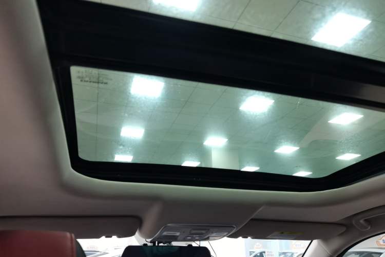 Used CHANGAN OSHAN X5 2021 1.5T DCT Prestige Edition Headliner