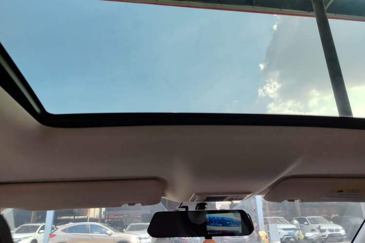 Used CHANGAN OSHAN X5 2021 Revised Version 1.5T DCT Luxury Edition Headliner