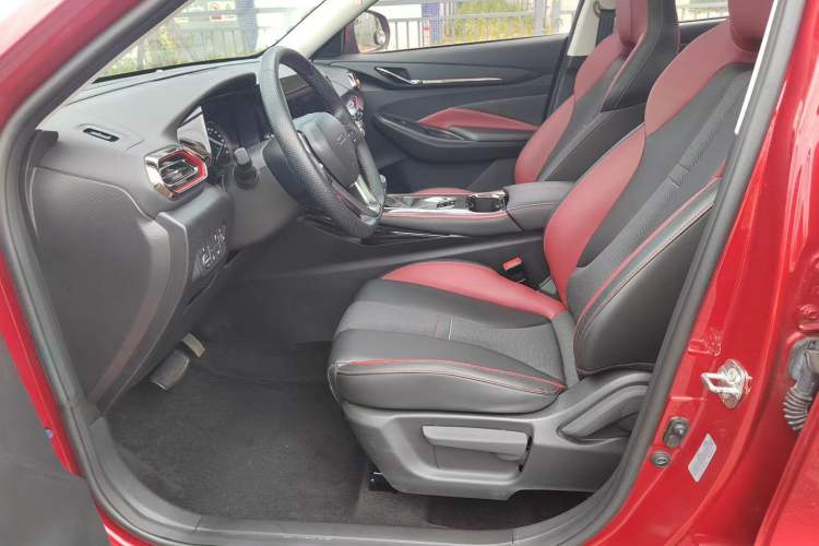 Used CHANGAN OSHAN X5 2021 Revised Version 1.5T DCT Luxury Edition Interior 2