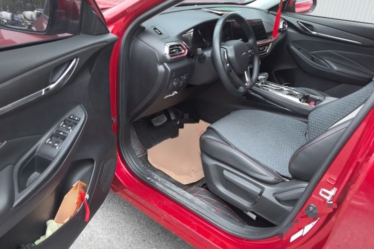 Used CHANGAN OSHAN X5 2021 1.6L CVT Luxury Model Interior 3