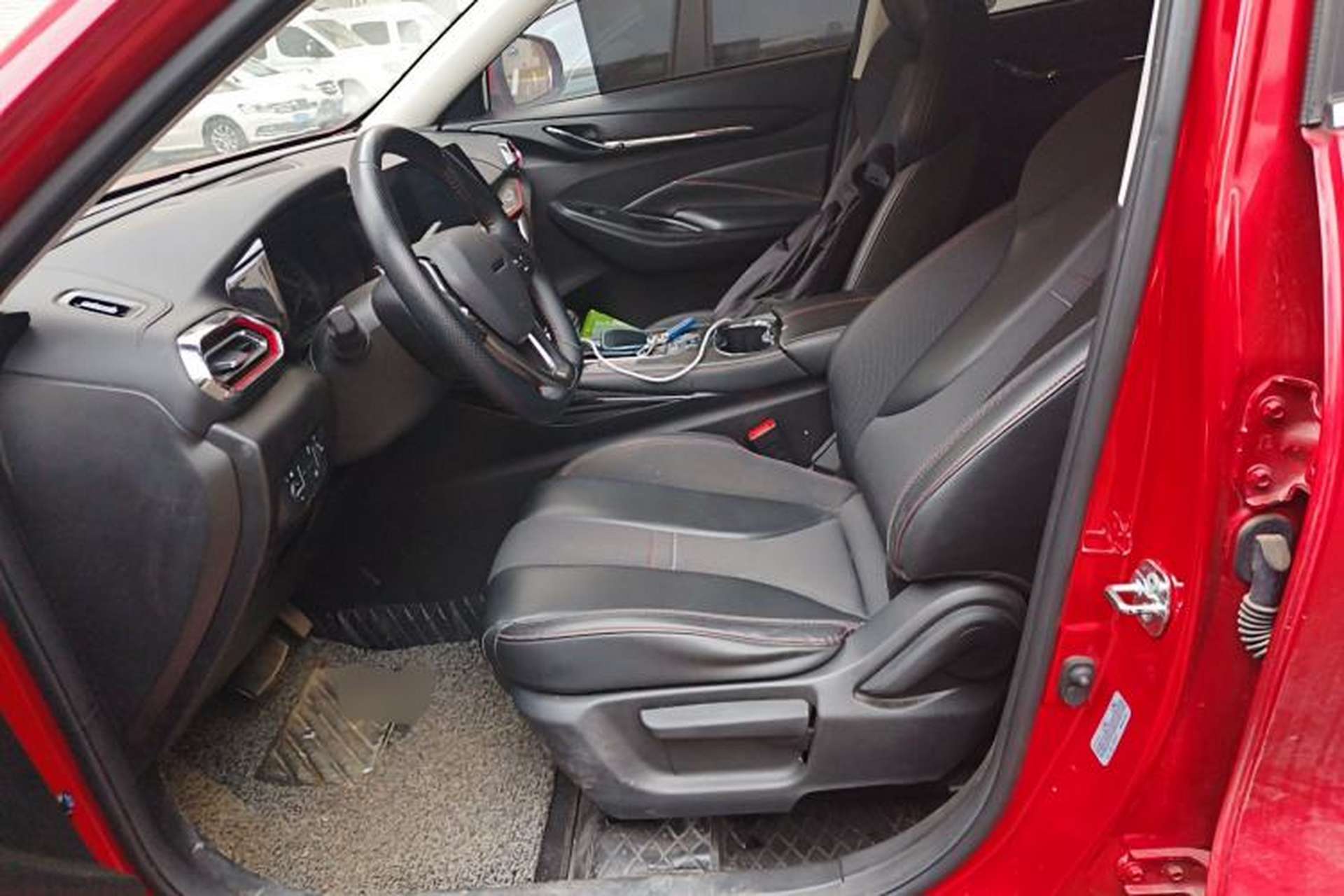 Used CHANGAN OSHAN X5 2021 1.6L CVT Comfort Model Left Front Seat