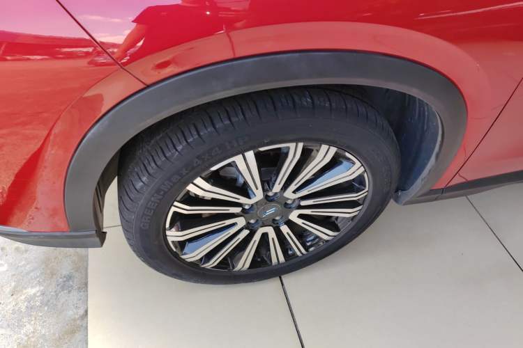 Used CHANGAN OSHAN X5 2021 Revised Version 1.5T DCT Luxury Edition Left Front Wheel Hub