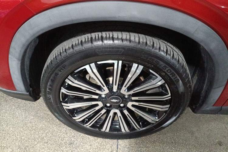 Used CHANGAN OSHAN X5 2021 1.5T DCT Prestige Edition Left Front Wheel Hub