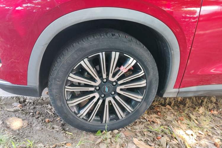 Used CHANGAN OSHAN X5 2021 1.5T DCT Prestige Edition Left Front Wheel Hub