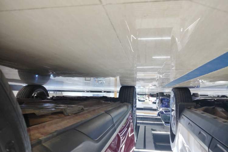 Used CHANGAN OSHAN X5 2021 1.5T DCT Flagship Edition Left Side Sill