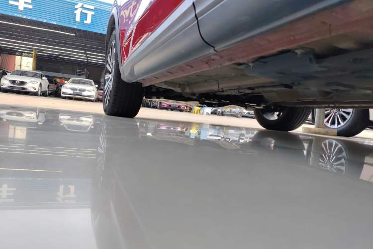 Used CHANGAN OSHAN X5 2021 Revised Version 1.5T DCT Luxury Edition Left Side Sill