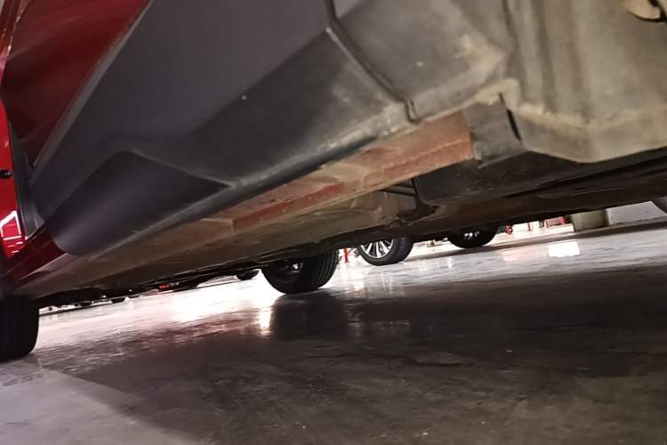 Used CHANGAN OSHAN X5 2021 1.5T DCT Flagship Edition Left Side Sill