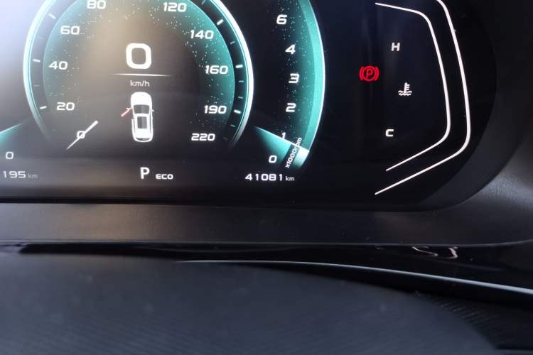 Used CHANGAN OSHAN X5 2021 1.5T DCT Prestige Edition Odometer Close Up