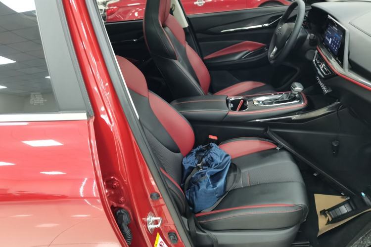 Used CHANGAN OSHAN X5 2021 1.5T DCT Prestige Edition Right Front Seat