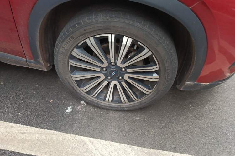 Used CHANGAN OSHAN X5 2021 1.5T DCT Luxury Edition Right Front Wheel Hub