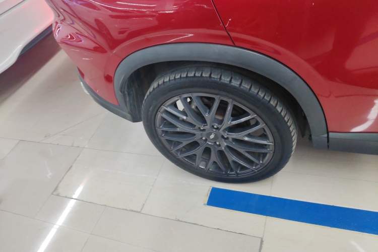 Used CHANGAN OSHAN X5 2021 1.5T DCT Flagship Edition Right Rear Wheel Hub